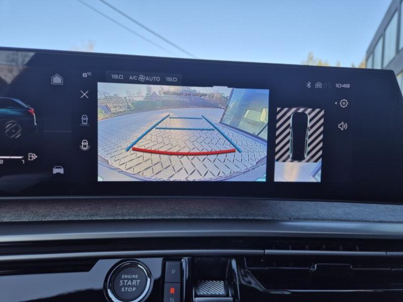 
								Peugeot 5008 GT full									