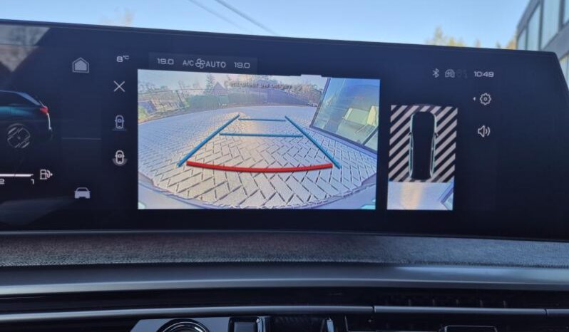 
								Peugeot 5008 GT full									