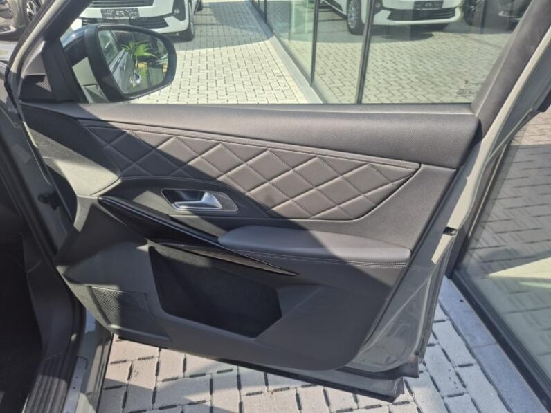 
								DS Automobiles DS 7 Crossback RIVOLI 300 PK full									