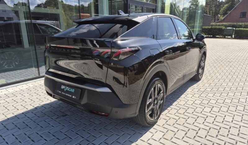 
								Peugeot 3008 GT full									