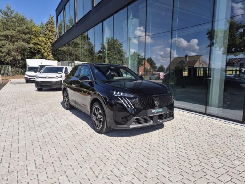 
								Peugeot 3008 GT full									