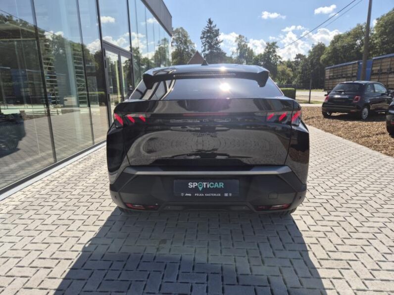 
								Peugeot 3008 GT full									