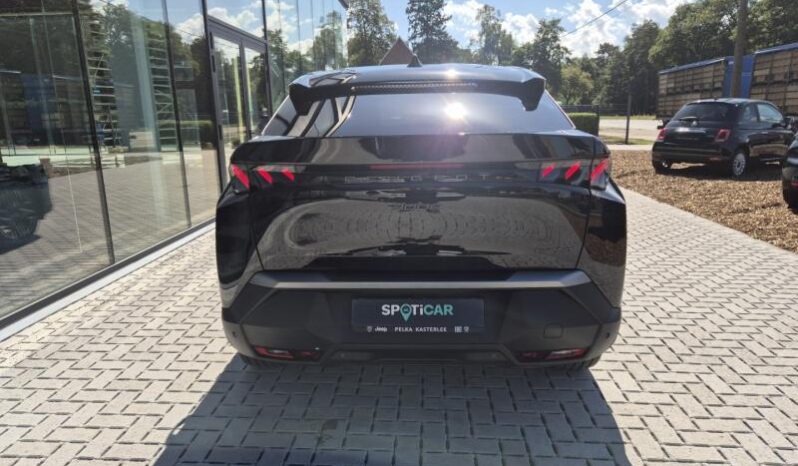
								Peugeot 3008 GT full									