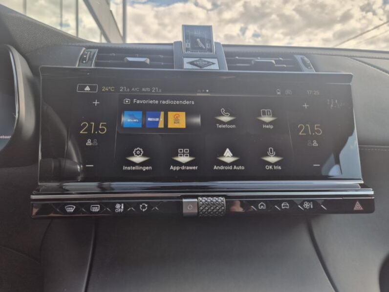 
								DS Automobiles DS 7 Crossback RIVOLI 300 PK full									