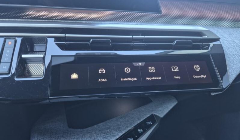 
								Peugeot 5008 GT full									