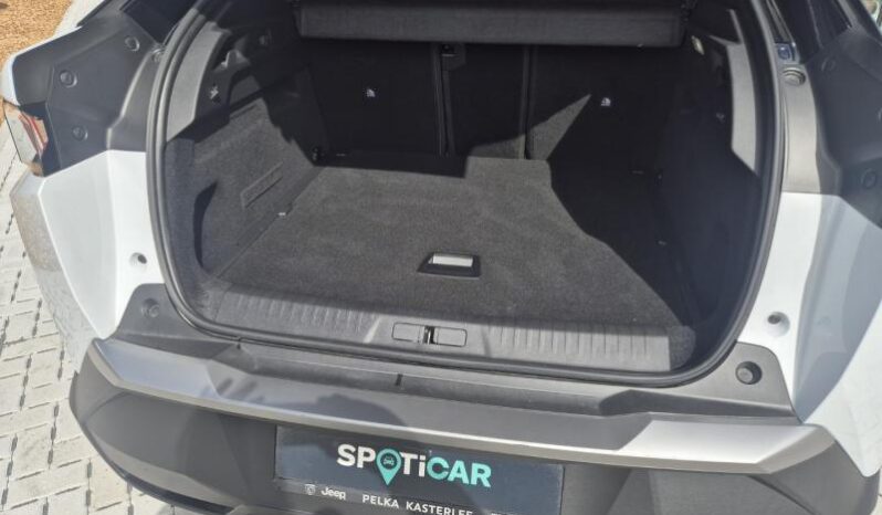 
								Peugeot 3008 GT full									