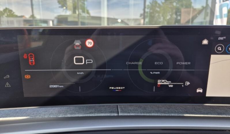 
								Peugeot 3008 GT full									