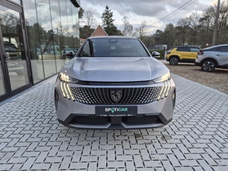 
								Peugeot 3008 GT full									