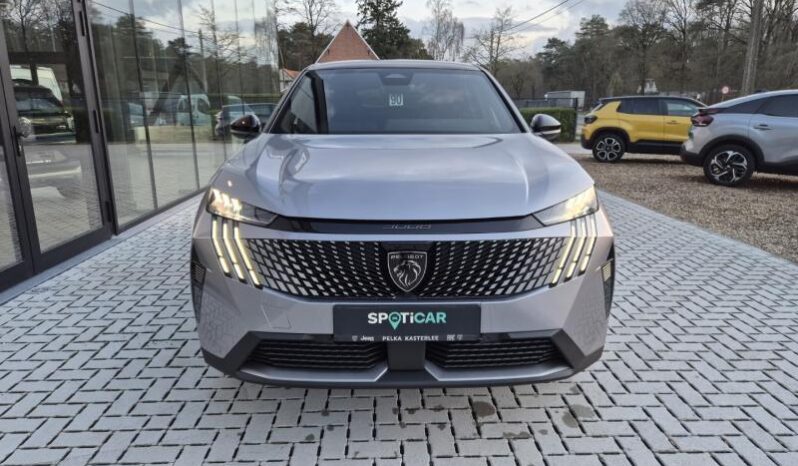 
								Peugeot 3008 GT full									