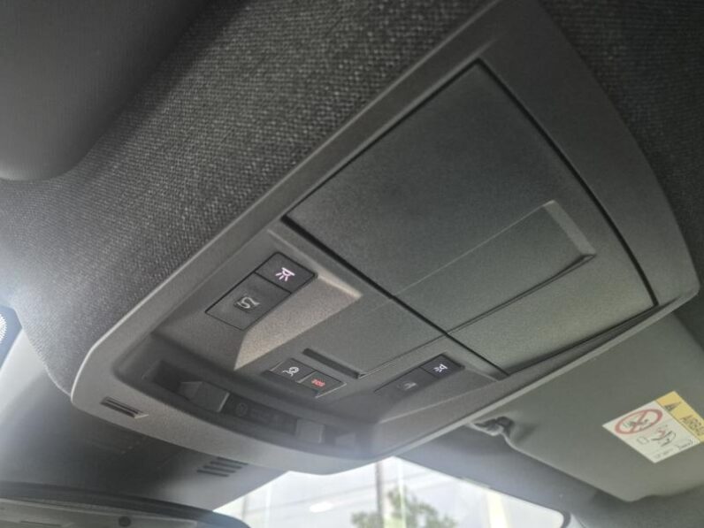 
								Jeep Compass ALTITUDE full									