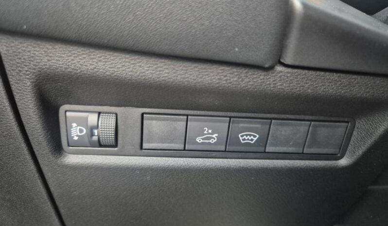 
								Jeep Compass ALTITUDE full									