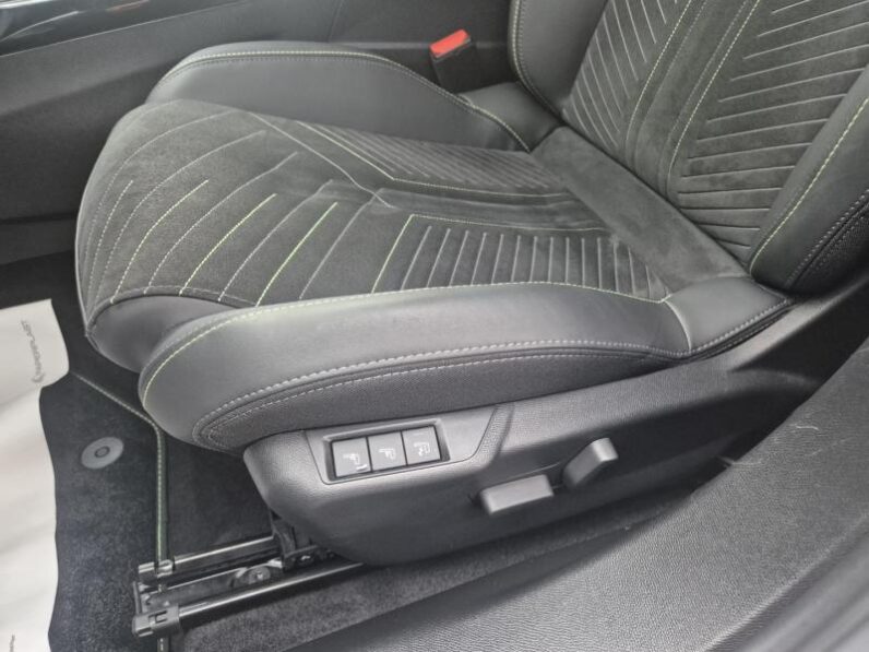
								Peugeot 2008 GT ALCANTARA full									