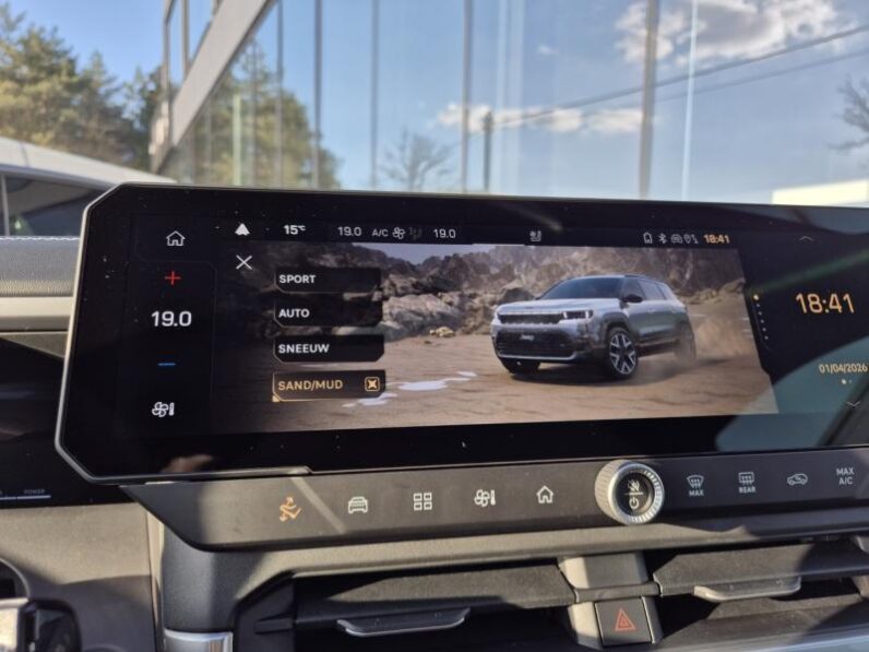 
								Jeep Compass FIRST EDITION full									