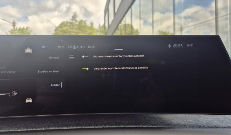 
								Peugeot 5008 GT EXCLUSIVE full									