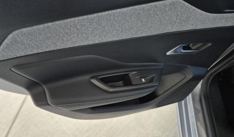 
								Peugeot 308 ALLURE full									
