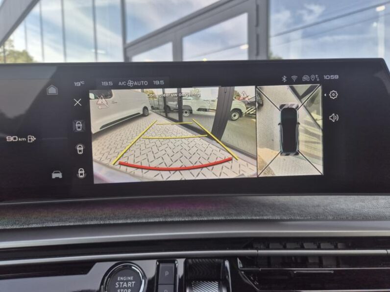 
								Peugeot 3008 ALLURE full									