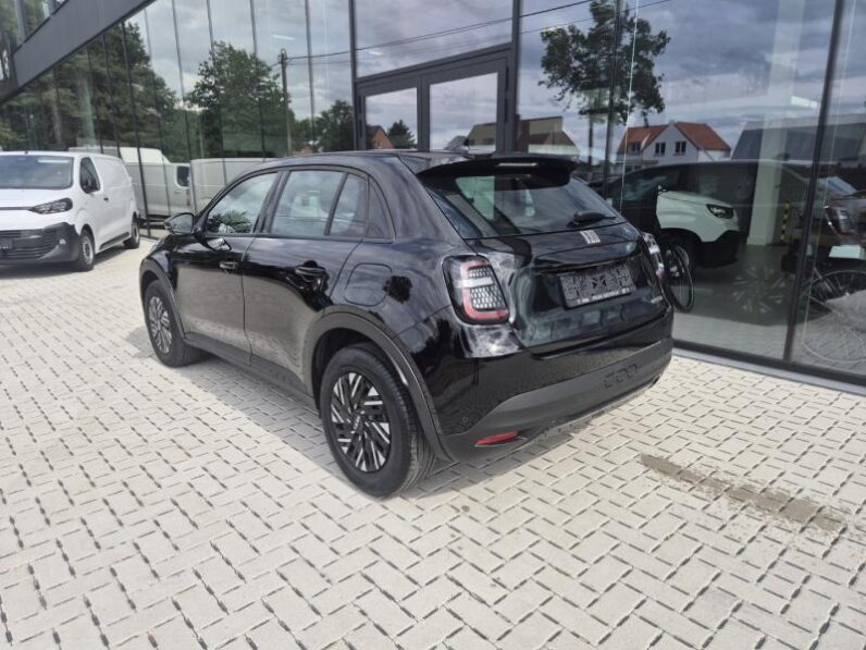 
								Fiat 600 MHEV full									