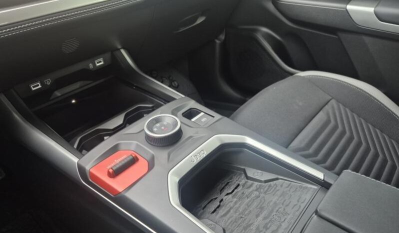 
								Jeep Compass ALTITUDE full									