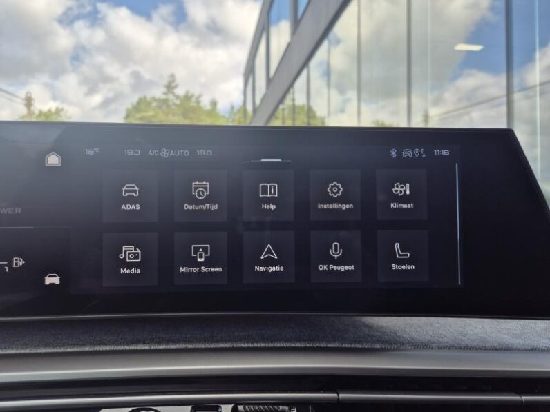 
								Peugeot 5008 GT EXCLUSIVE full									