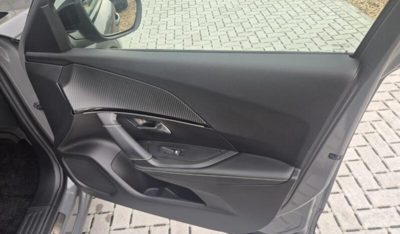 
								Peugeot 2008 GT ALCANTARA full									