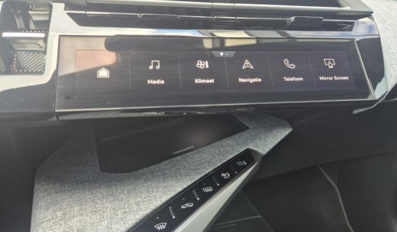 
								Peugeot 5008 GT EXCLUSIVE full									