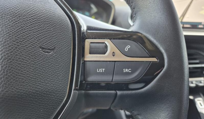 
								Peugeot 208 STYLE full									