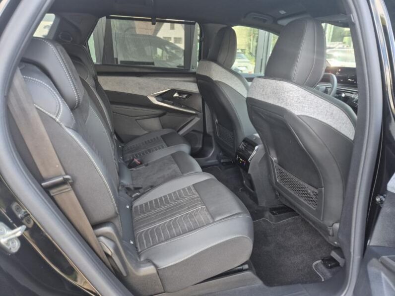 
								Peugeot 5008 GT EXCLUSIVE full									