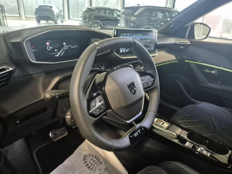 
								Peugeot 2008 GT ALCANTARA full									