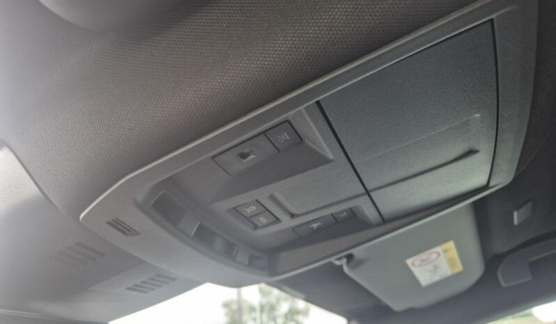 
								Peugeot 5008 GT EXCLUSIVE full									