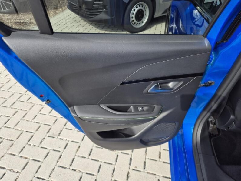 
								Peugeot 208 GT PANO 130 PK full									
