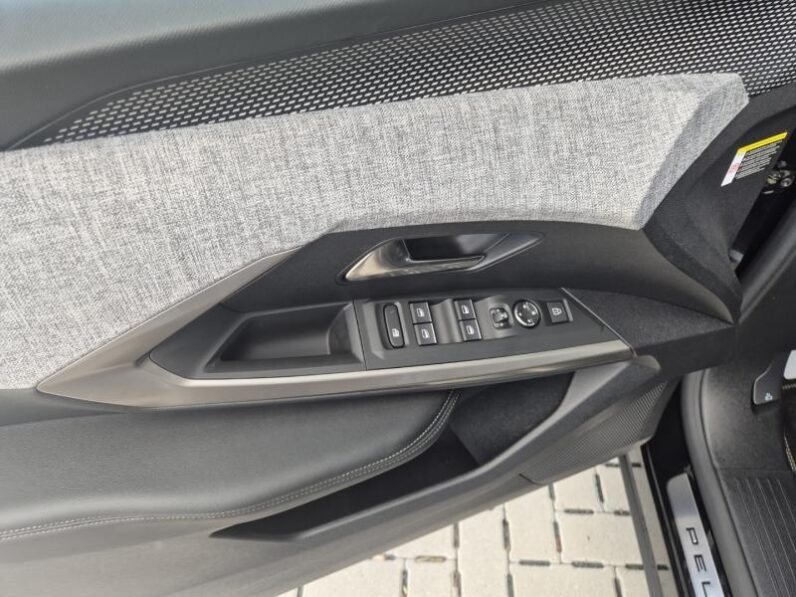 
								Peugeot 5008 GT EXCLUSIVE full									