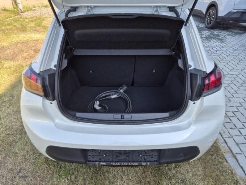 
								Peugeot 208 STYLE full									