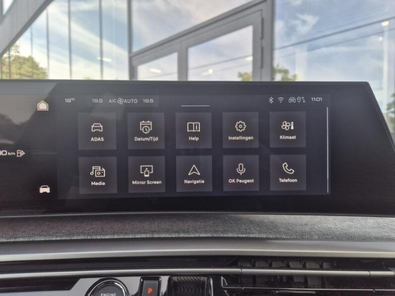 
								Peugeot 3008 ALLURE full									