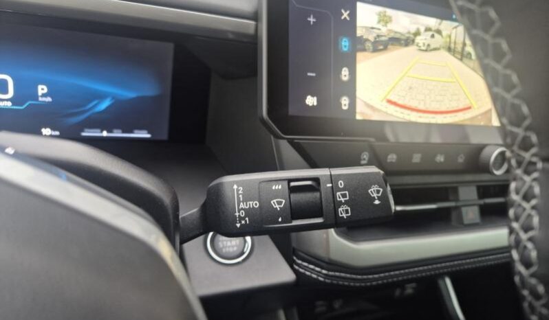 
								Jeep Compass ALTITUDE full									