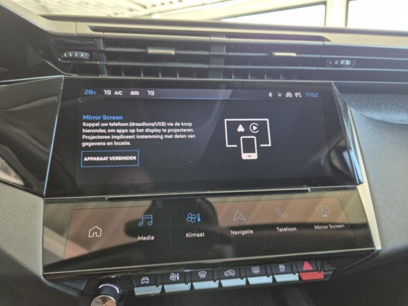 
								Peugeot 408 ALLURE full									