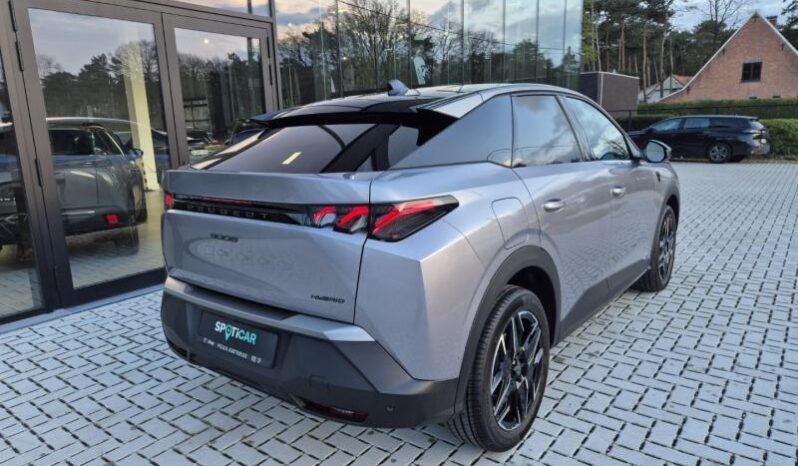 
								Peugeot 3008 GT full									