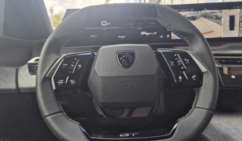 
								Peugeot 5008 GT EXCLUSIVE full									