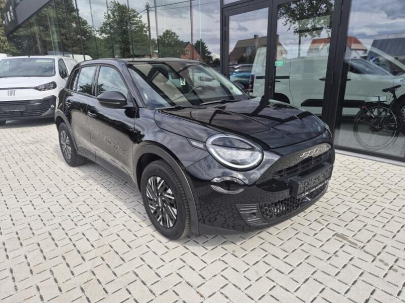 
								Fiat 600 MHEV full									
