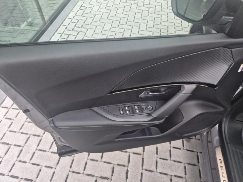 
								Peugeot 2008 GT ALCANTARA full									