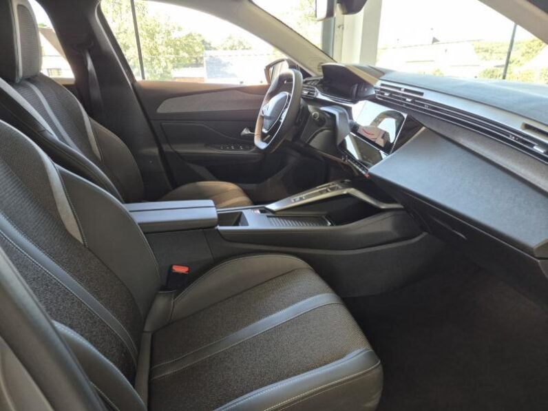 
								Peugeot 408 ALLURE full									