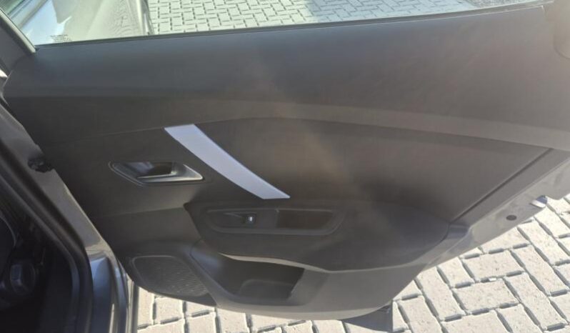 
								Citroen C4 PLUS full									