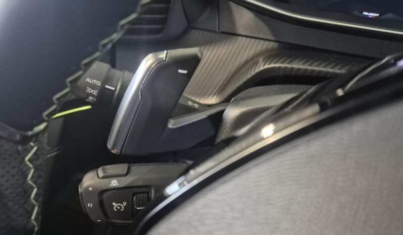 
								Peugeot 2008 GT ALCANTARA full									