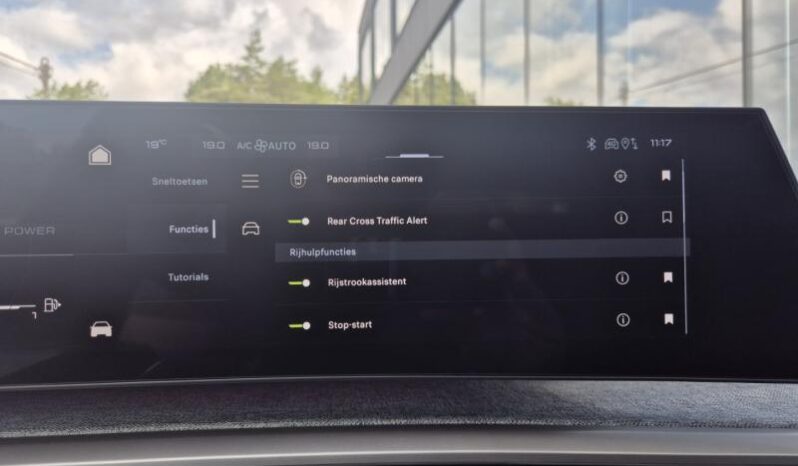 
								Peugeot 5008 GT EXCLUSIVE full									