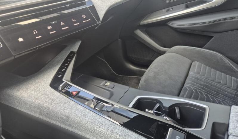 
								Peugeot 5008 GT EXCLUSIVE full									