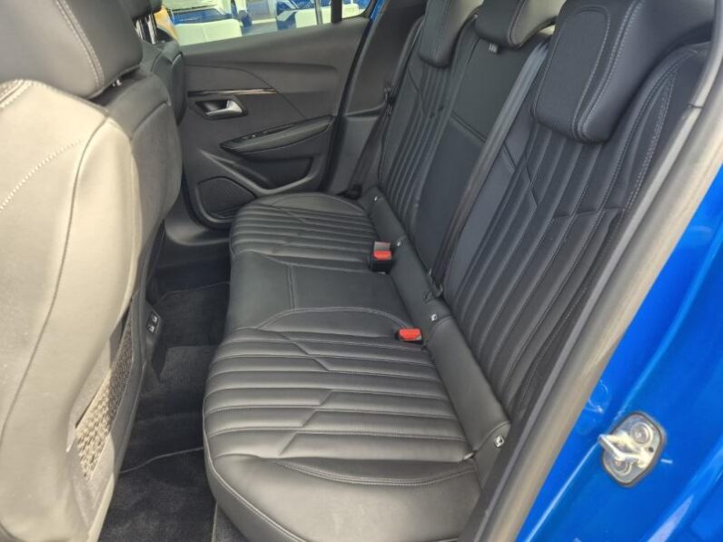 
								Peugeot 208 GT PANO 130 PK full									