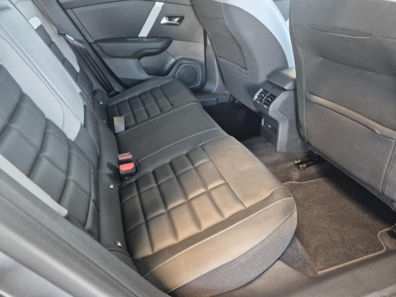 
								Citroen C4 X MAX full									