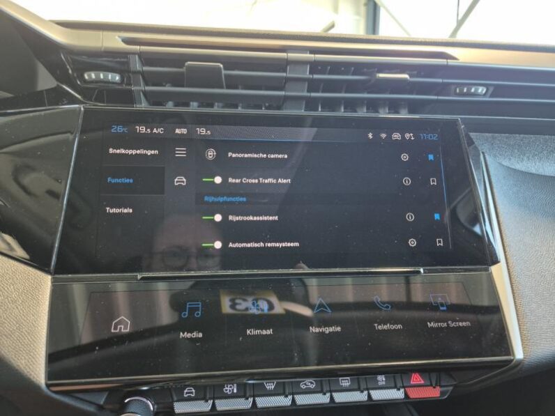 
								Peugeot 308 ALLURE full									