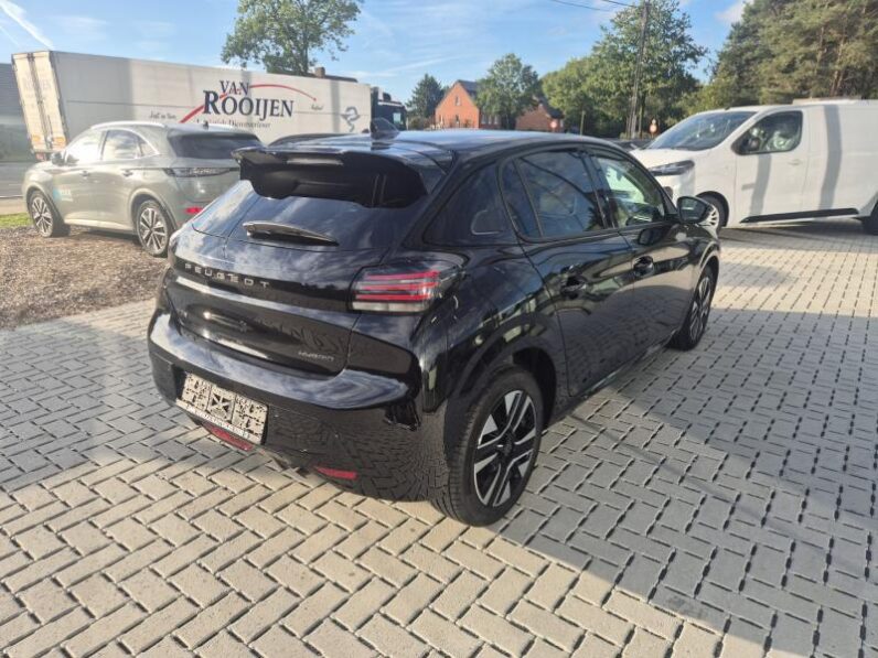 
								Peugeot 208 ALLURE full									