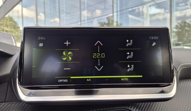 
								Peugeot 208 GT PANO 130 PK full									