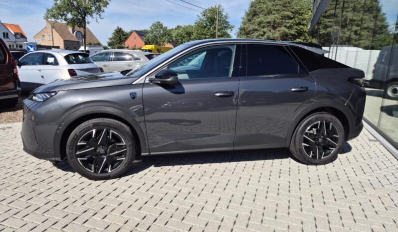 
								Peugeot 3008 GT full									